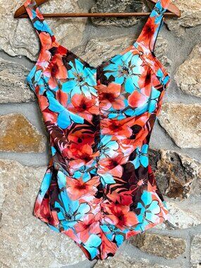 Vibrant Floral Maxine of Hollywood Shirred Front Girl Leg One Peice sz 16